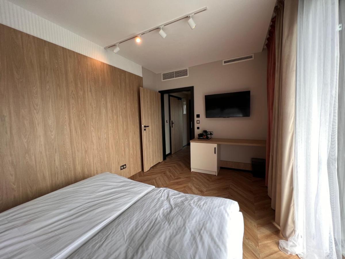 Resto Inn - Smart Apartamenty Blisko Energylandii Polwies Exteriér fotografie