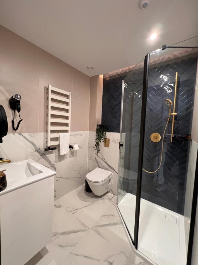 Resto Inn - Smart Apartamenty Blisko Energylandii Polwies Exteriér fotografie