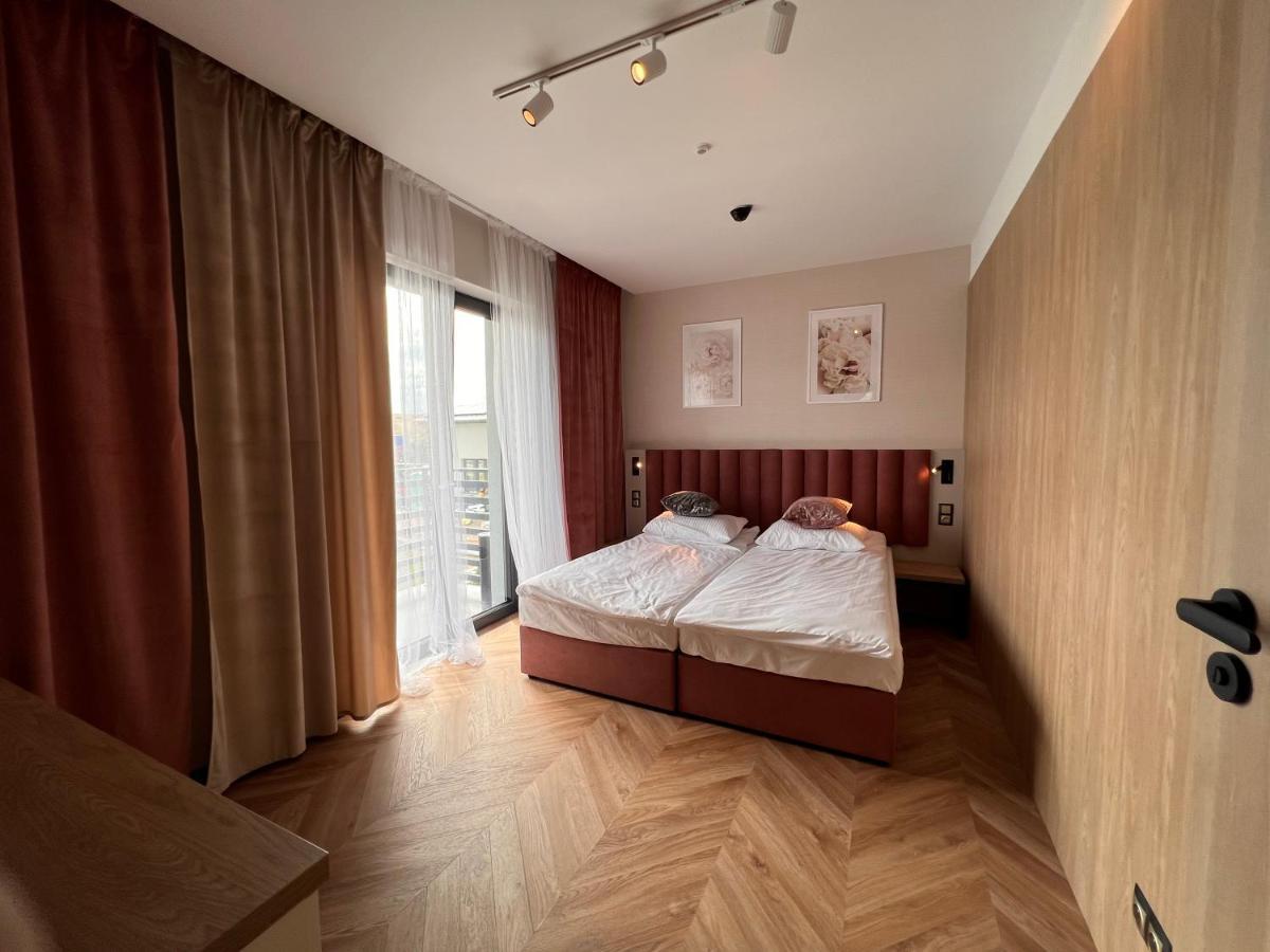 Resto Inn - Smart Apartamenty Blisko Energylandii Polwies Exteriér fotografie