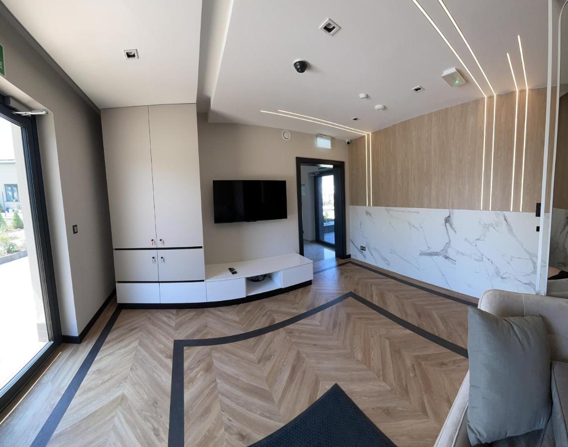 Resto Inn - Smart Apartamenty Blisko Energylandii Polwies Exteriér fotografie