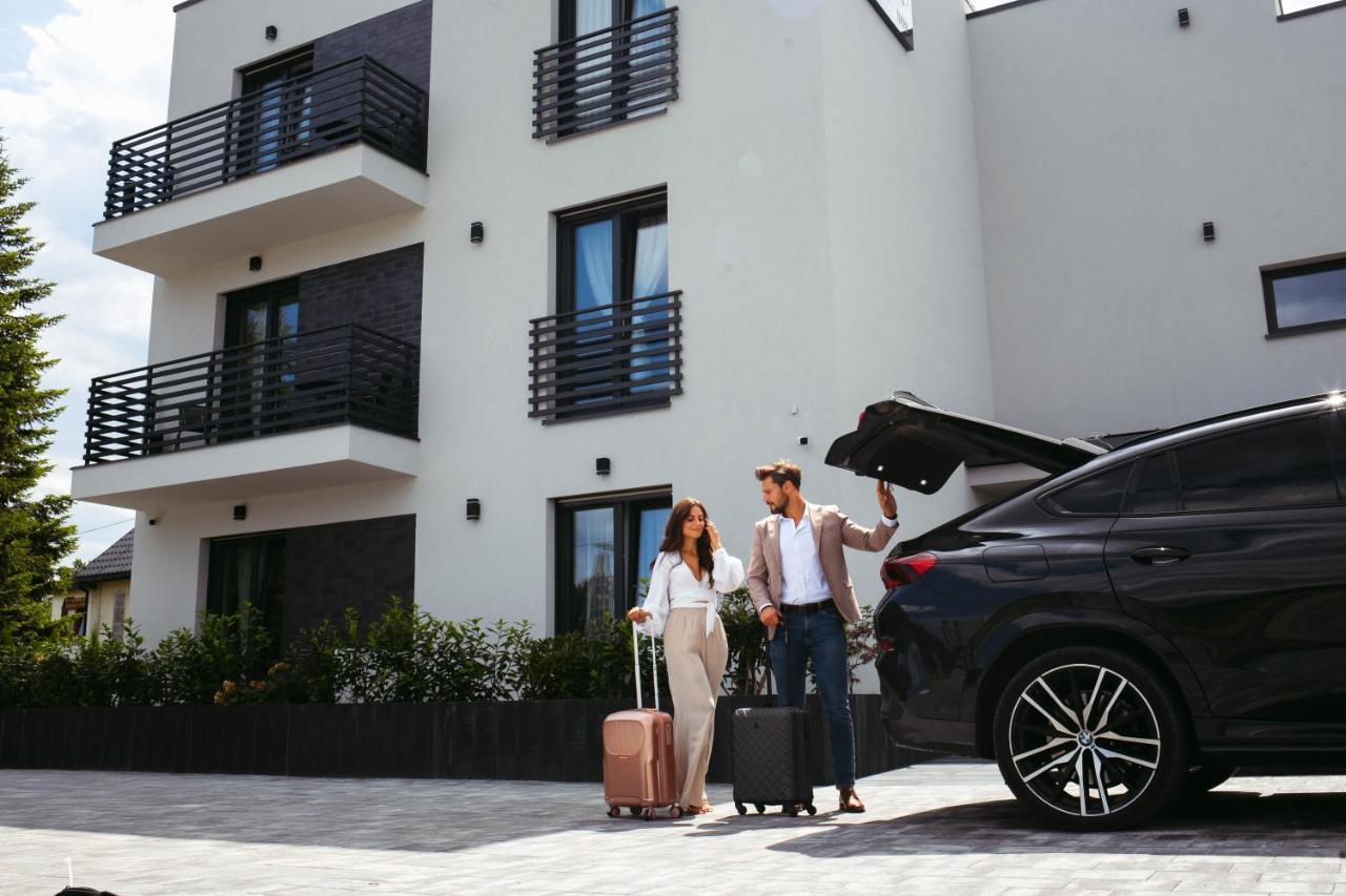 Resto Inn - Smart Apartamenty Blisko Energylandii Polwies Exteriér fotografie