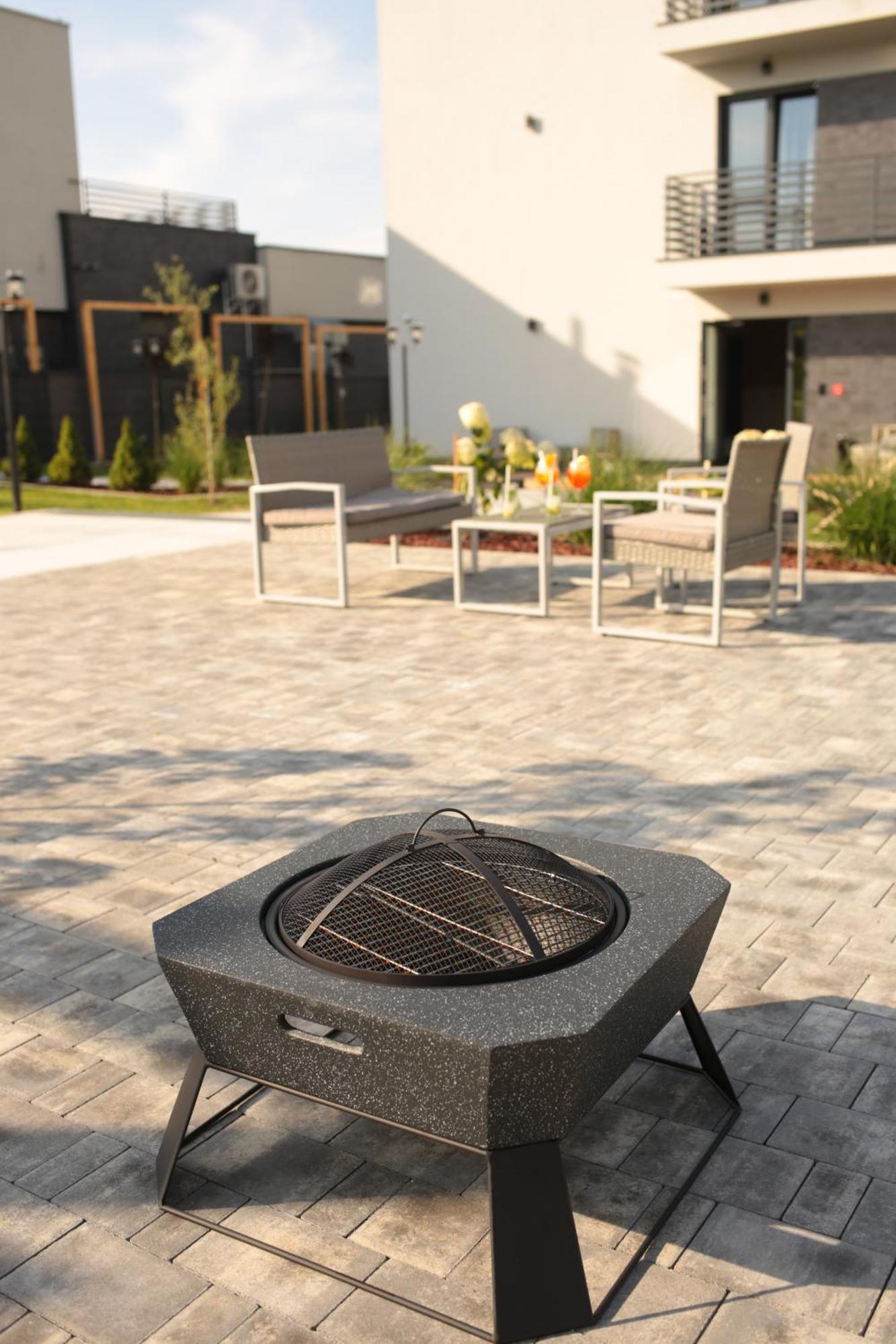 Resto Inn - Smart Apartamenty Blisko Energylandii Polwies Exteriér fotografie